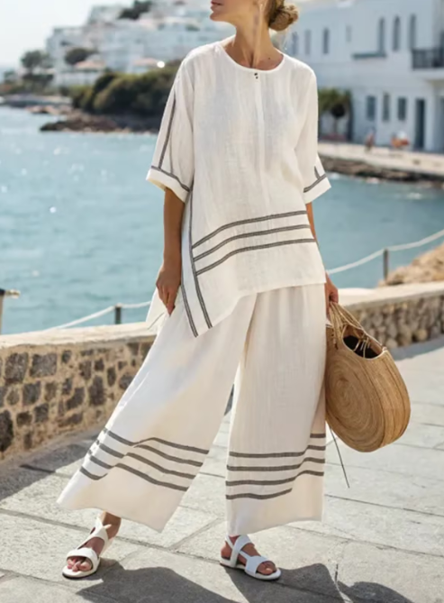 Dwuczęściowy zestaw w delikatne paski